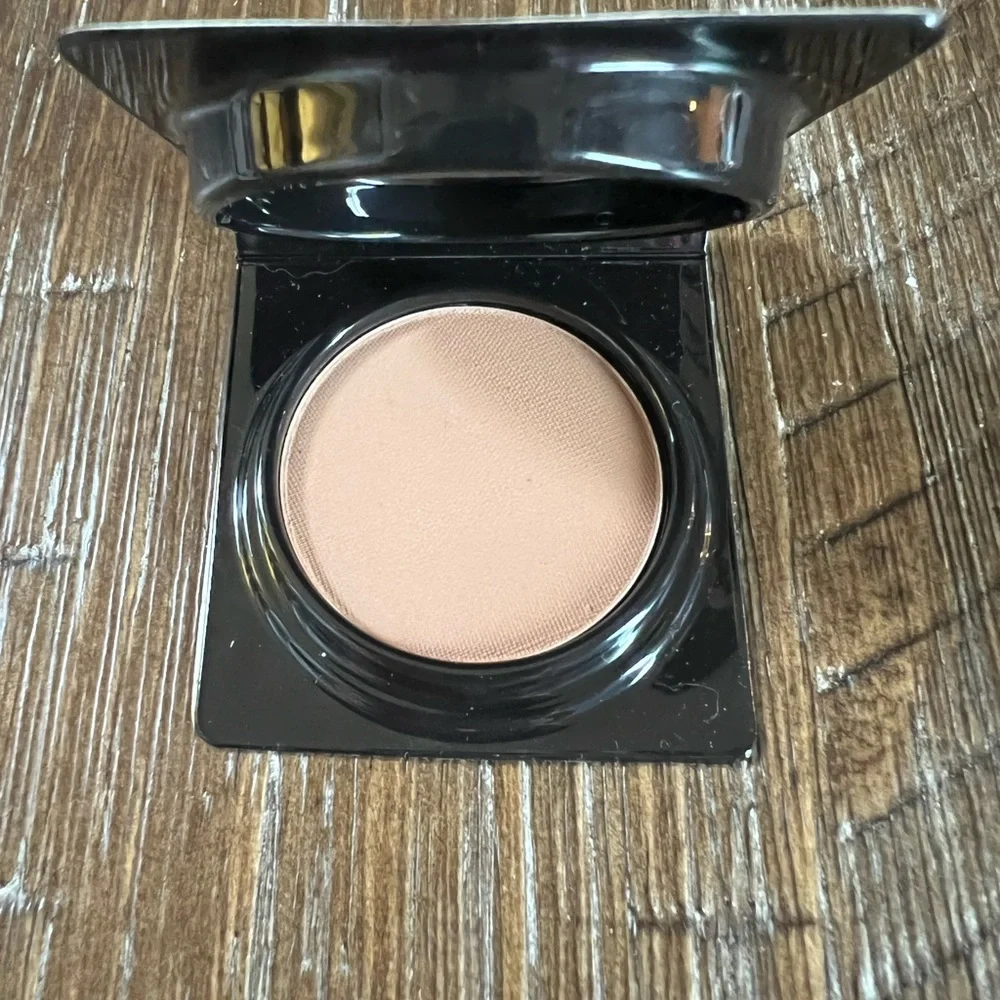 Brand new travel size Too Faced Chocolate Soleil Bronzer in medium/deep matte